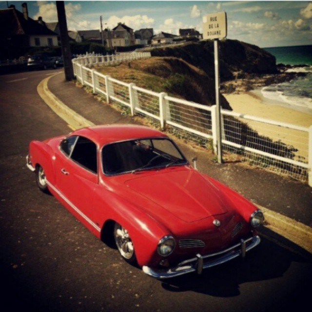 Cool Karmann Ghia!