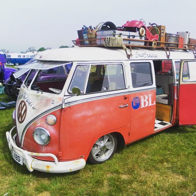 My old Blaupunkt bus I owned in 2007. Now in the UK!