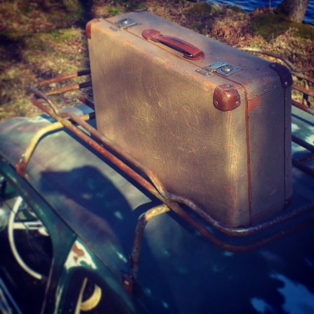 Todays find, oldschool suitcase!