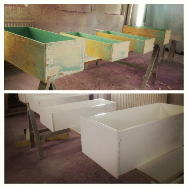 Kitchen drawers painted!