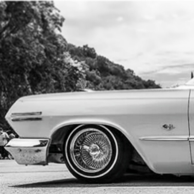 1963 Impala on Daytons...